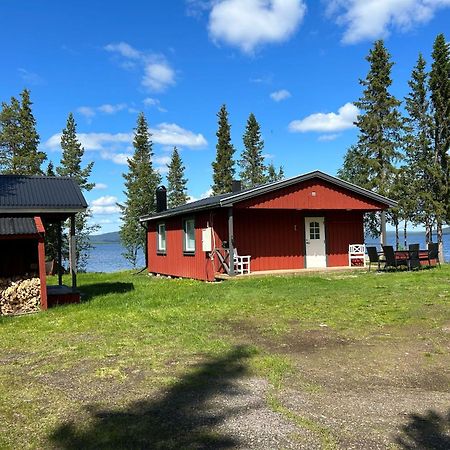 فيلا Camp Caroli Family House Jukkasjärvi المظهر الخارجي الصورة