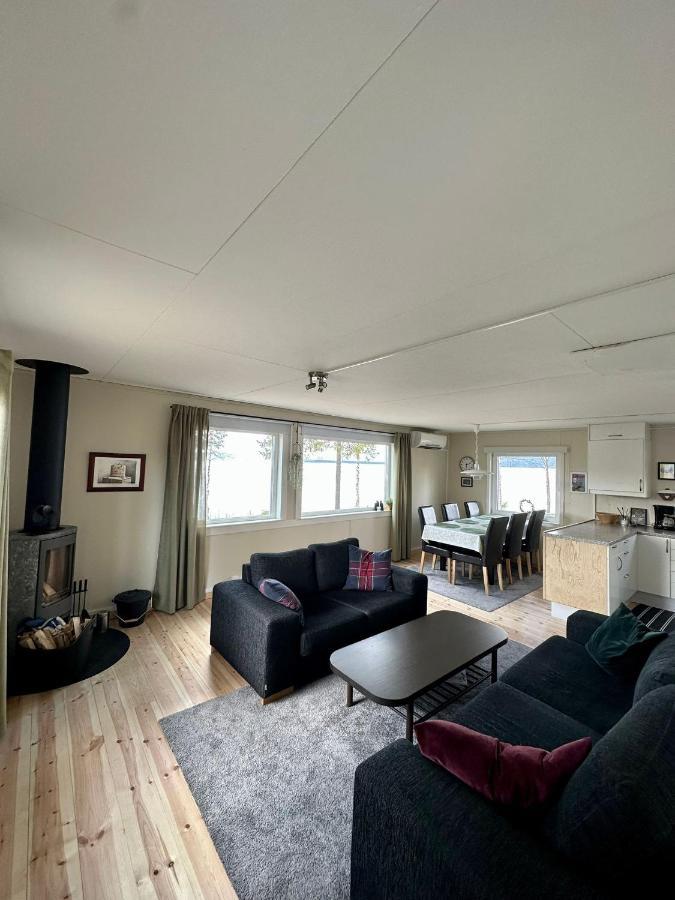 فيلا Camp Caroli Family House Jukkasjärvi المظهر الخارجي الصورة