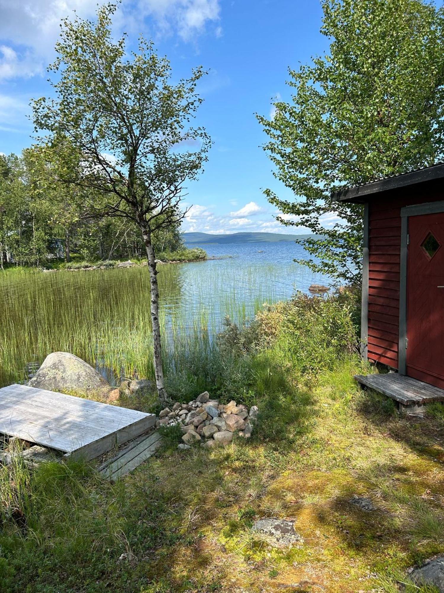 فيلا Camp Caroli Family House Jukkasjärvi المظهر الخارجي الصورة